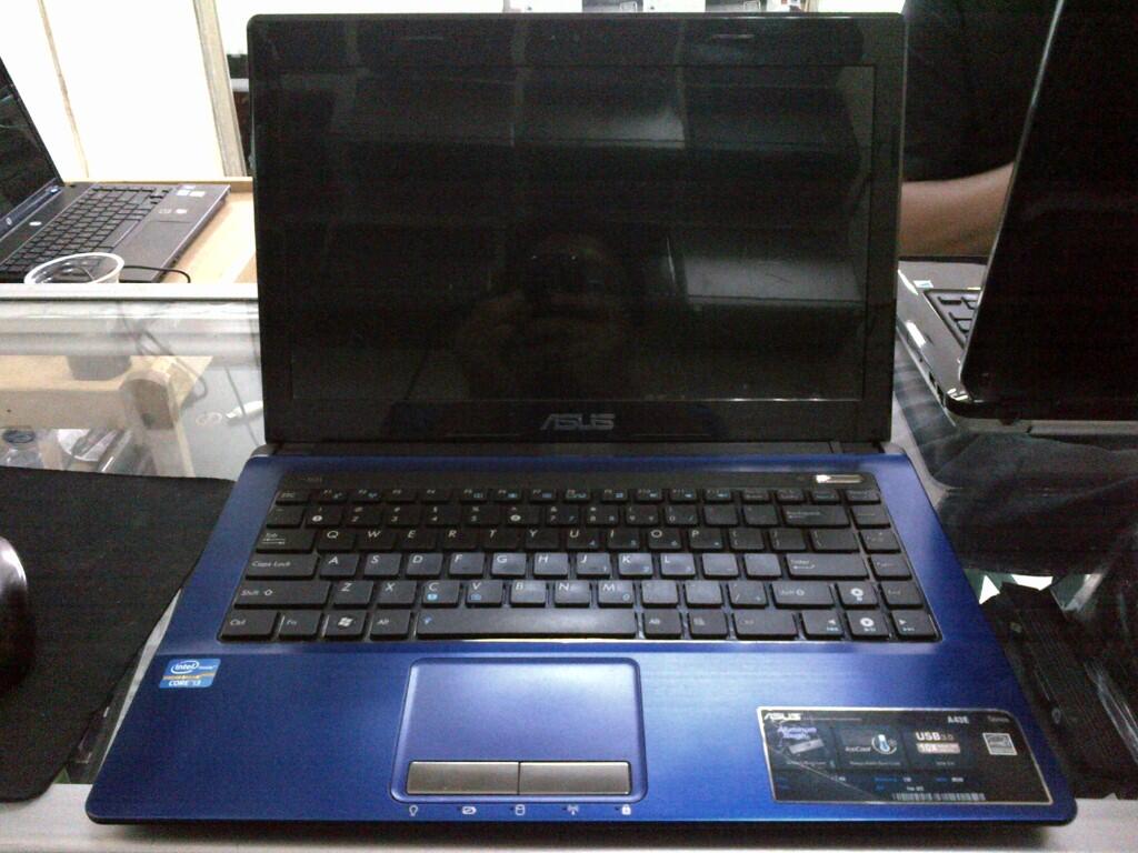Laptop, notebook Asus A43E Core i3 2330M sandybrige 2GB 500GB dvdrw mulus banget...