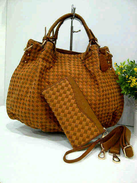 Tas Fashion Wanita bermacam-macam merk branded