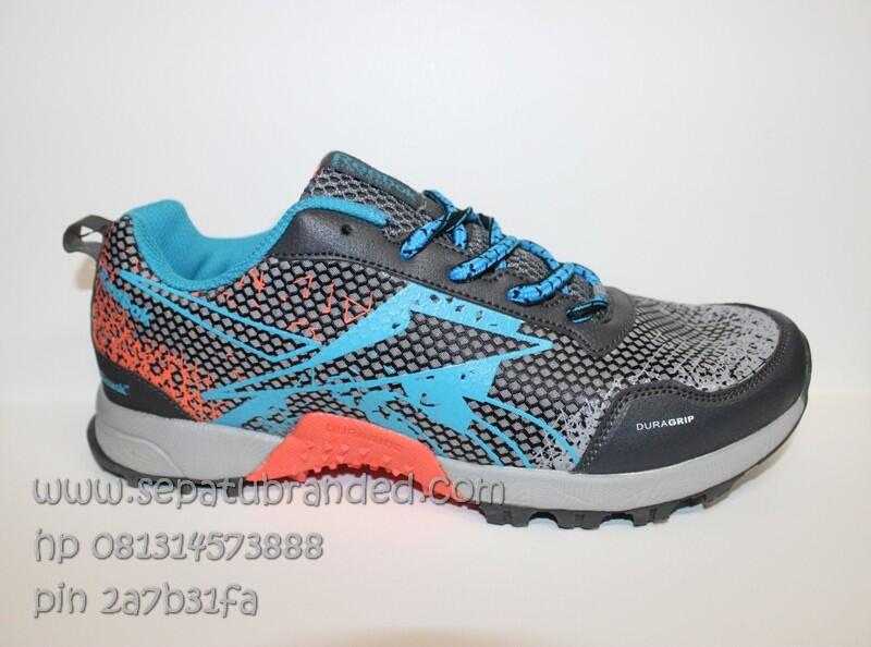sepatu adidas glide,vans,macbeth,puma,nike,converse,toms,reebok,zara,asics tiger