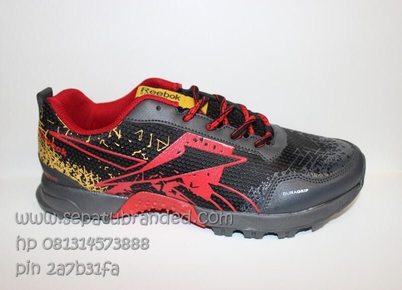 sepatu adidas glide,vans,macbeth,puma,nike,converse,toms,reebok,zara,asics tiger