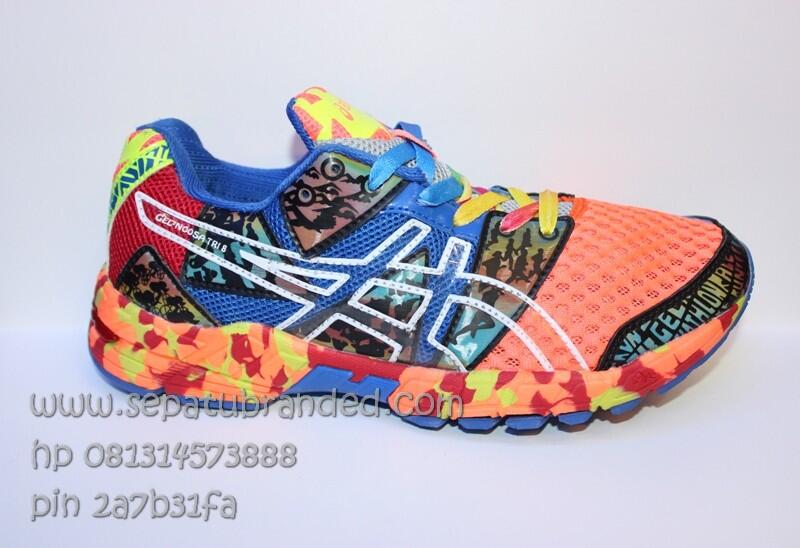 sepatu adidas glide,vans,macbeth,puma,nike,converse,toms,reebok,zara,asics tiger