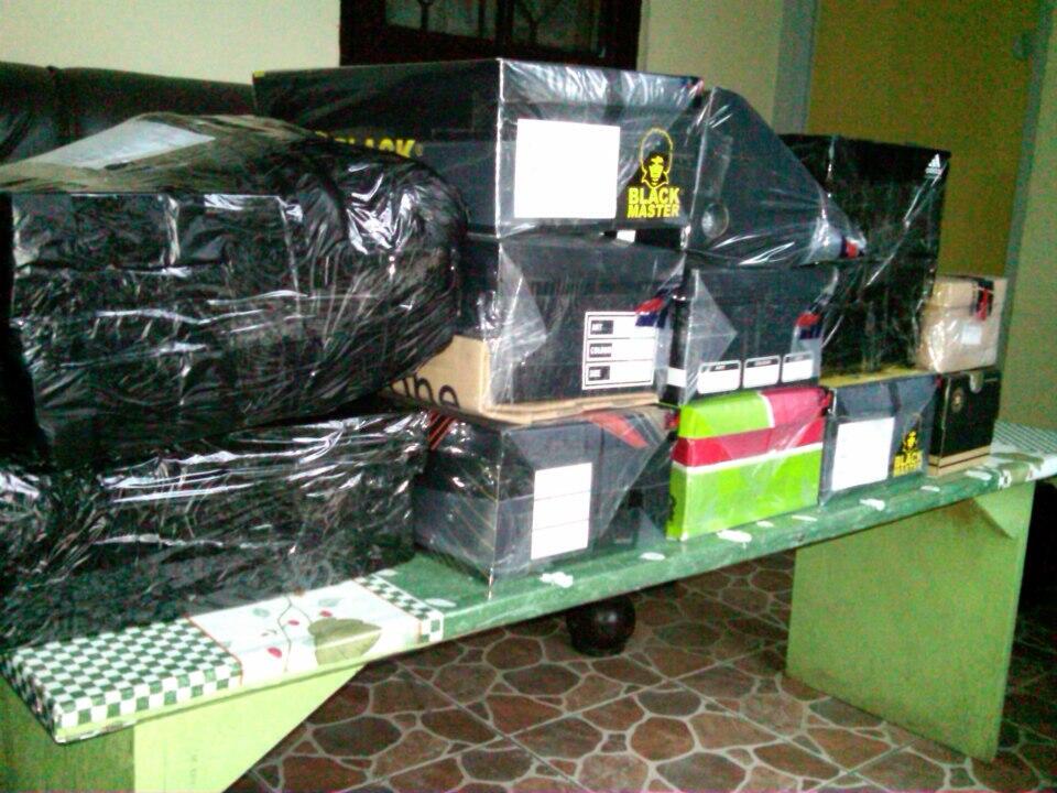 SEPATU DR. MARTENS & DR. FARIS
