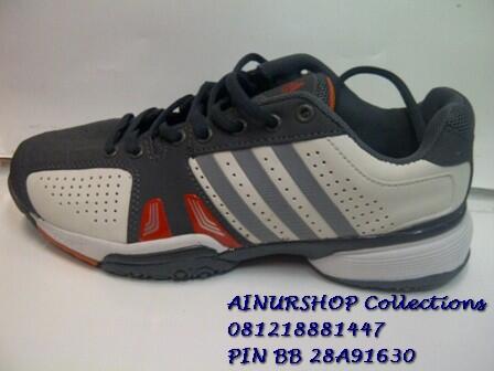 SEPATU TENNIS ADIDAS, ADIDAS TENNIS GRADE ORIGINAL, READY STOK SIZE 40-45