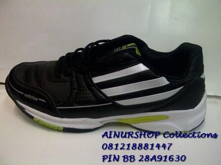 SEPATU TENNIS ADIDAS, ADIDAS TENNIS GRADE ORIGINAL, READY STOK SIZE 40-45
