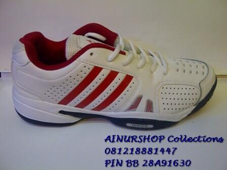 SEPATU TENNIS ADIDAS, ADIDAS TENNIS GRADE ORIGINAL, READY STOK SIZE 40-45