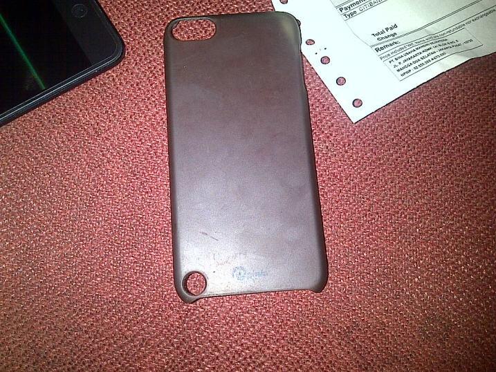 JUAL: iPod Touch 5 th Gen 64gb BLACK SECOND LIKE NEW MURAH LOKASI JAKARTA