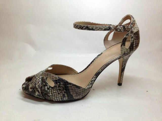 Jual Sepatu dan sandal Charles & Keith Original Murah! Ready stock