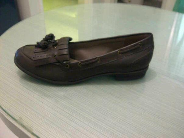 Jual Sepatu dan sandal Charles & Keith Original Murah! Ready stock