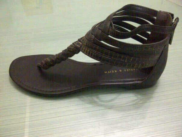 Jual Sepatu dan sandal Charles & Keith Original Murah! Ready stock