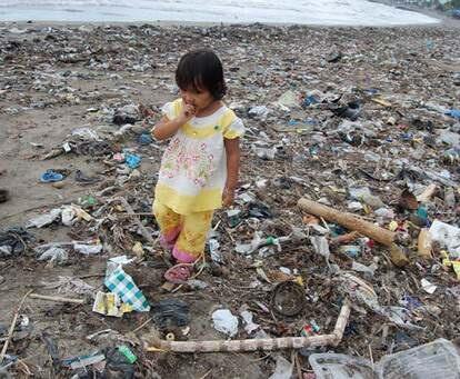 10 Kapal Disiapkan untuk Bersihkan Kepulauan Seribu