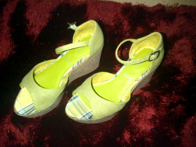 SEPATU CEWEK ROCKPORT ORIGINAL UKURAN 37,5 HIJAU