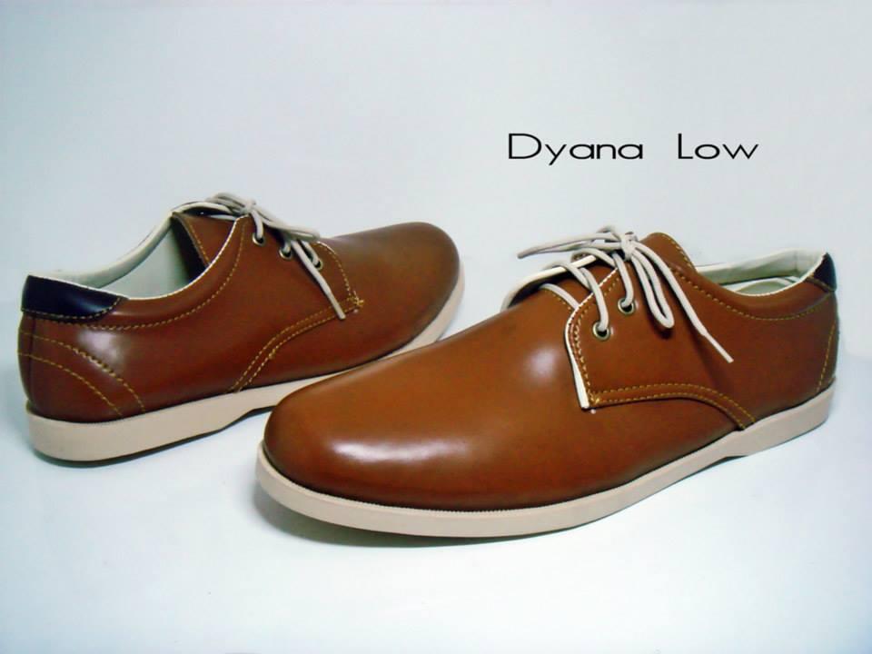 moofeat dyana lets order and dont panic