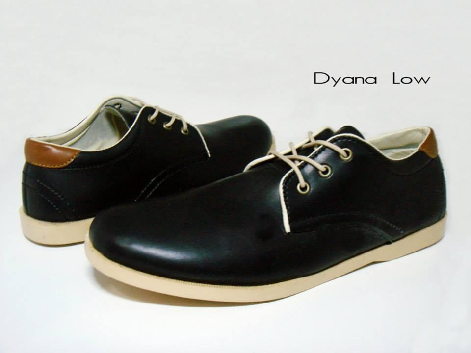 moofeat dyana lets order and dont panic