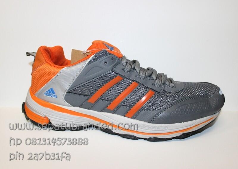 sepatu adidas glide,vans,macbeth,puma,nike,converse,toms,reebok,zara,asics tiger