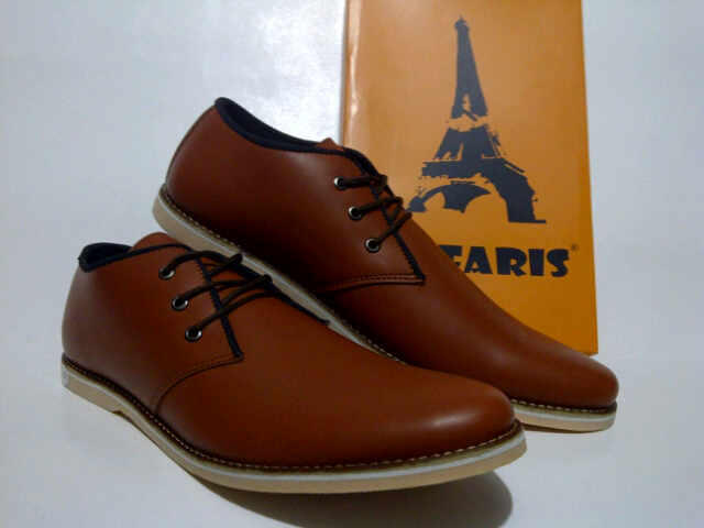 SEPATU DR. MARTENS & DR. FARIS