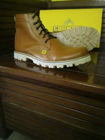 COUNTRY BOOTS ORIGINAL HANDMADE BANDUNG