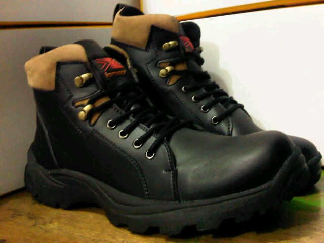 COUNTRY BOOTS ORIGINAL HANDMADE BANDUNG
