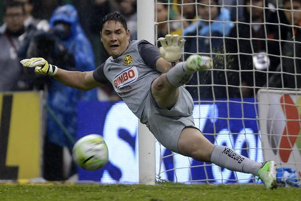 Kiper Ini Cetak Gol Penyelamat, Gagalkan Penalti, Lalu Juara