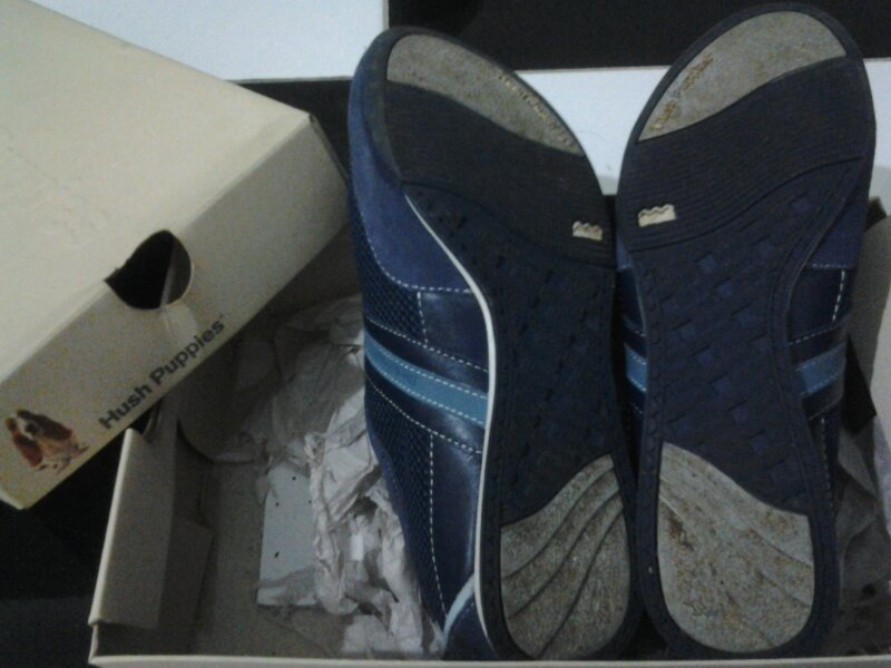 sepatu hush puppies