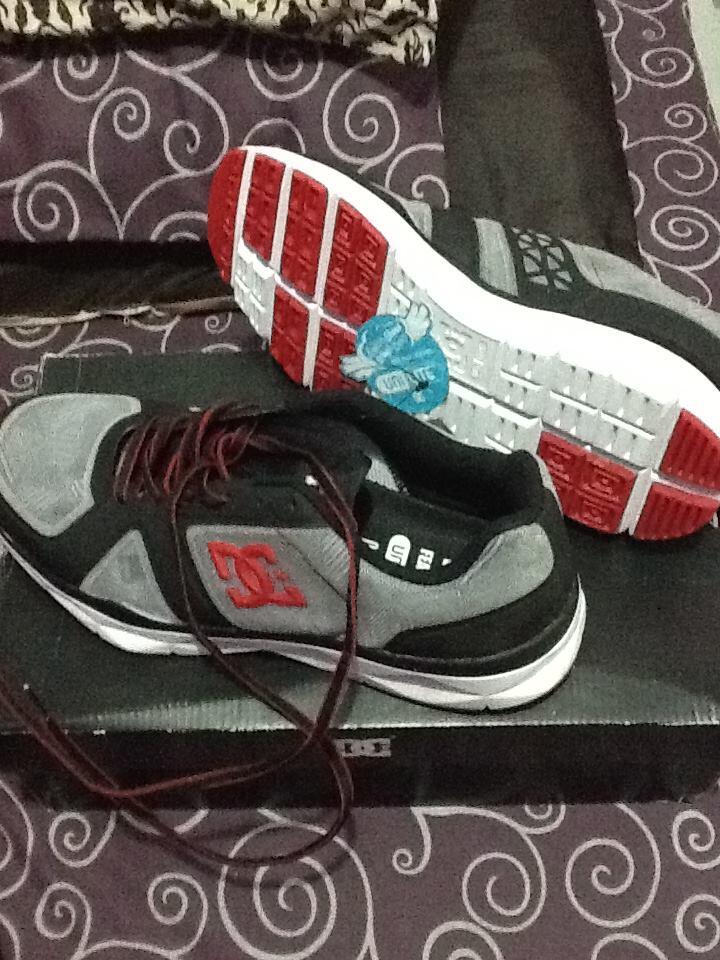 Sepatu Running DC UNILITE TRAINER TC US 8.0 / 26 cm
