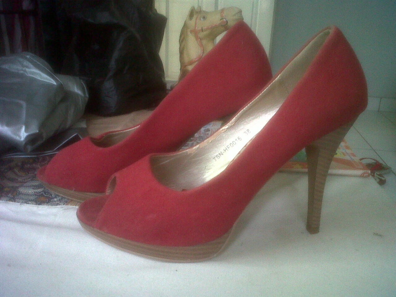 Red High Heels 2nd (second) 85% The Little Things She Need (TLTSN) size 38