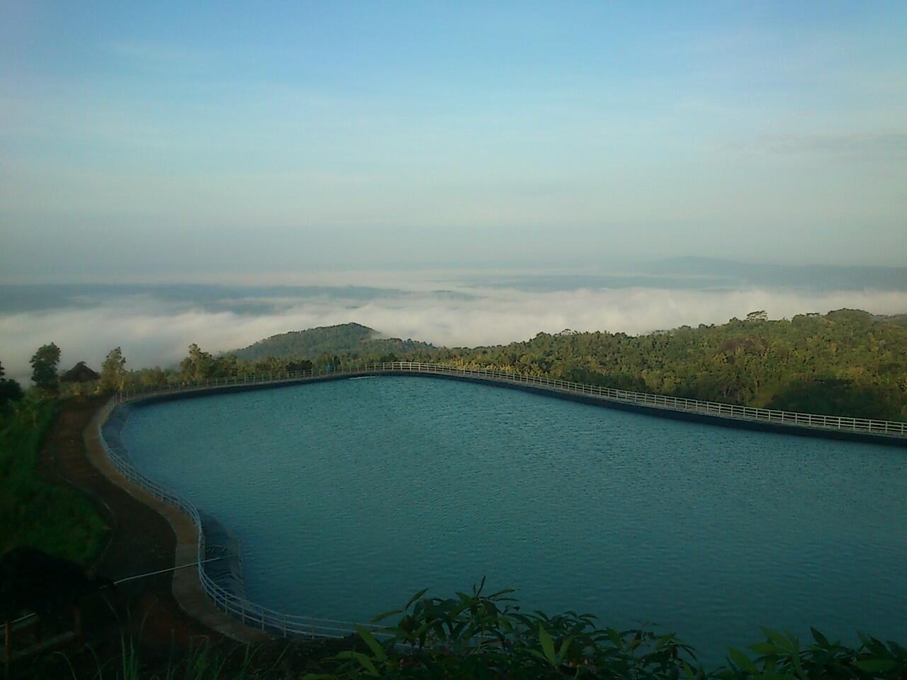 Taman Buah Nglanggeran (embung) wisata baru kolam diatas awan