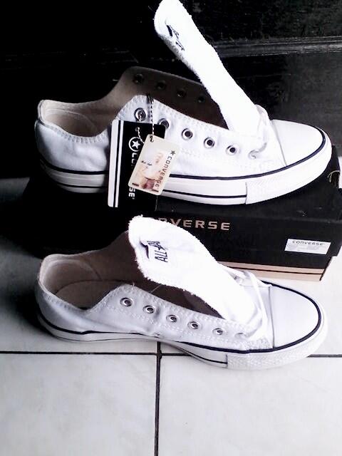 WTS.CONVERSE LOW KW SUPER NGABISIIN STOCK MURAH...BANDUNG