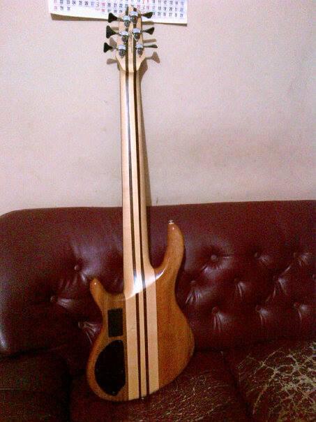 Bass Elektrik Cort Artisan A6