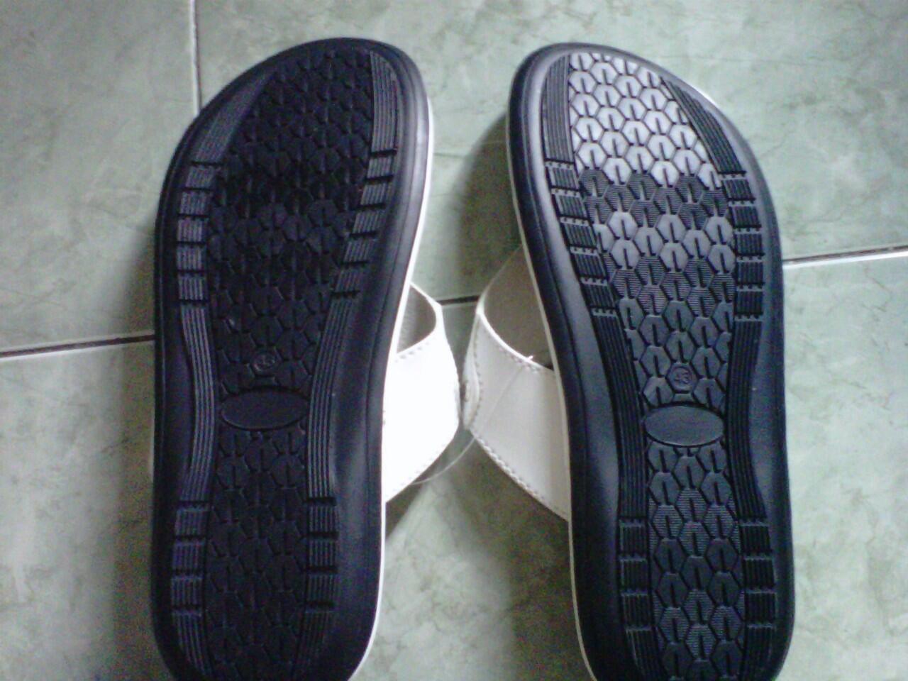 SANDAL COLE UKURAN 43 BARU (SOLO)