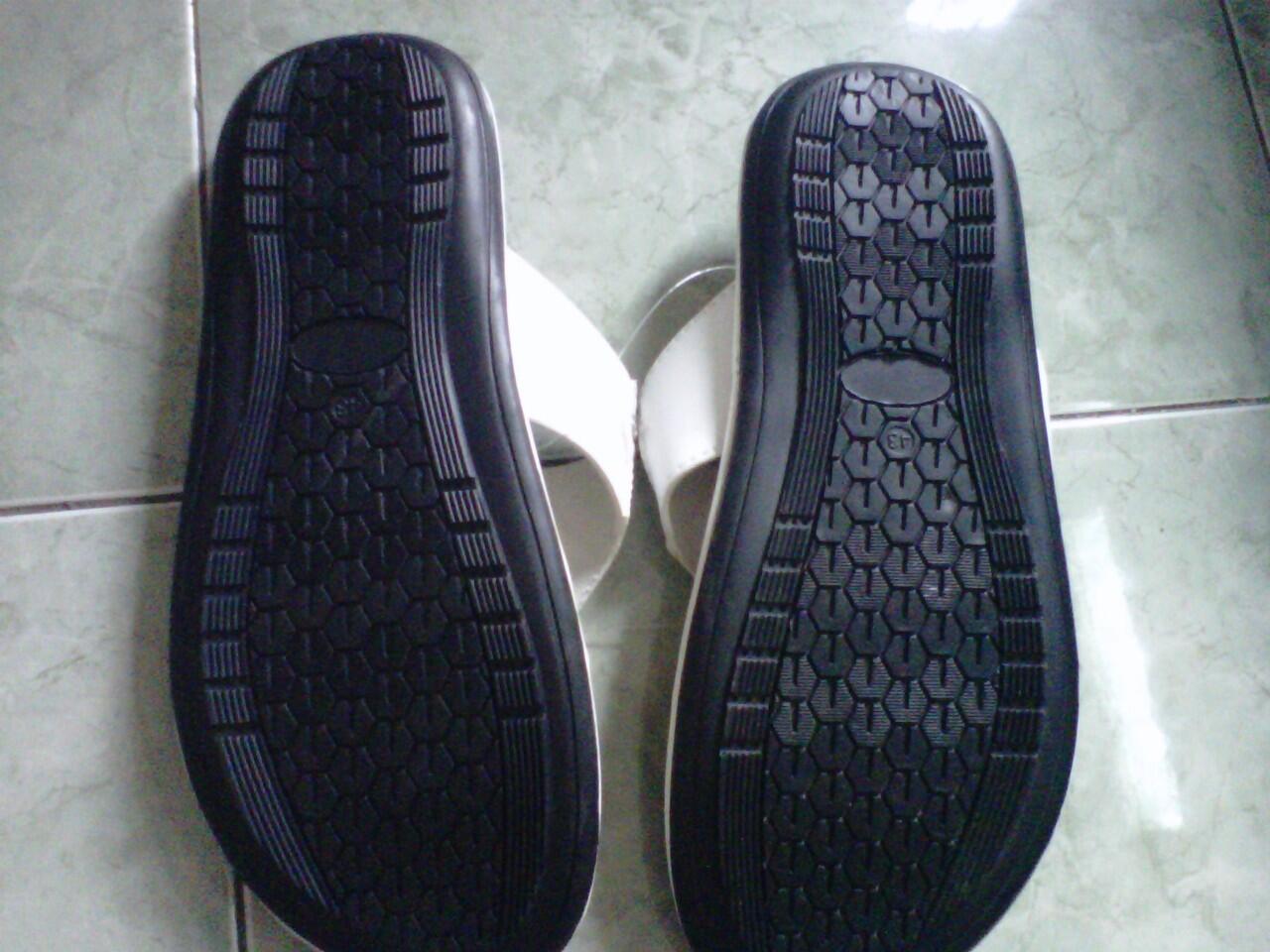 SANDAL COLE UKURAN 43 BARU (SOLO)