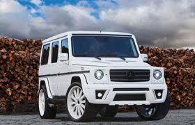 Setelah Diusir, Si Model Tampan Itu Dihadiahi Mercedes
