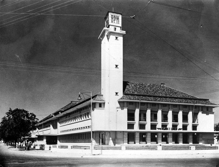 Bangunan Peninggalan Kolonial Belanda di Jakarta With PIC