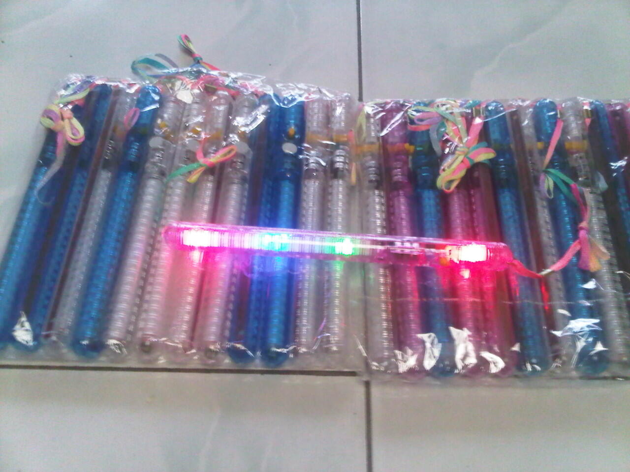 GLOW STICK KELAP KELIP