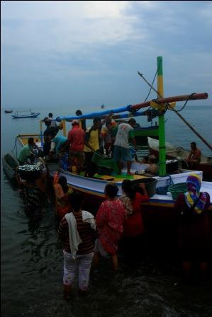 &#91;PULAU BAWEAN&#93; : POTENSI WISATA TERSEBUNYI DI INDONESIA