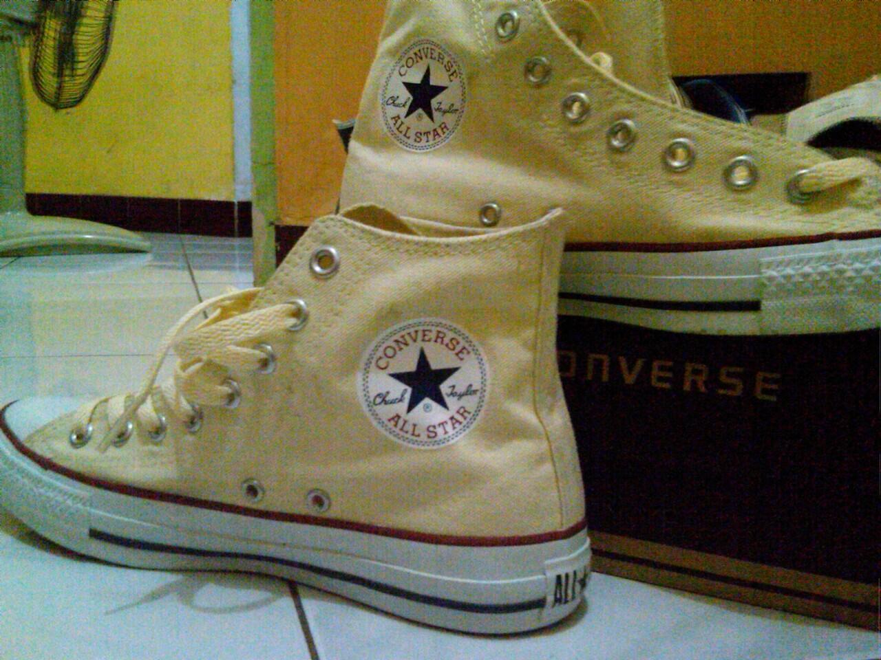 Jual sepatu Converse Original ada 2, Cream Mid and Navy Low