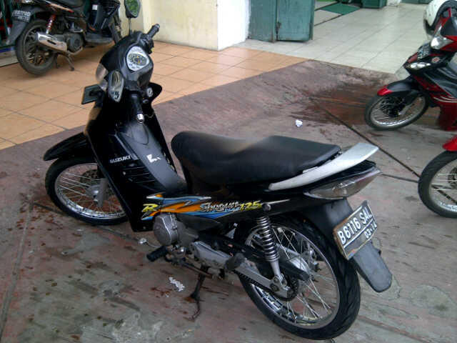 Jual murah motor SUZUKI Shogun FD125 XSD, 2004