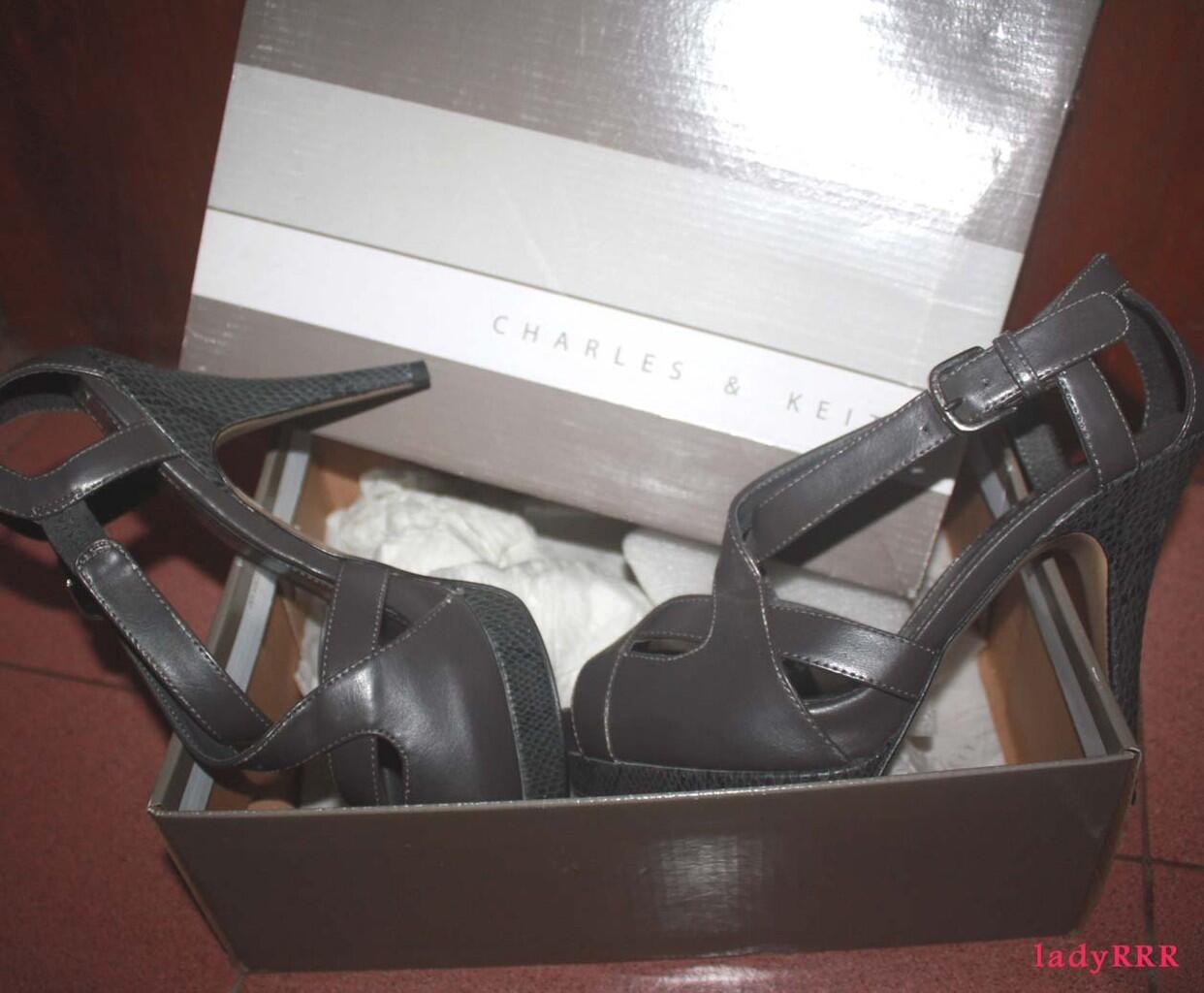SALE! CHARLES & KEITH HEELS ONLY 100K