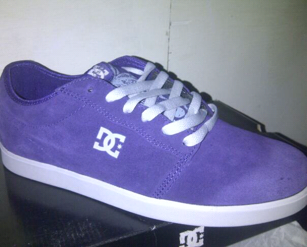 BNIB DC shoes original "CHRIS COLE - PURPLE"