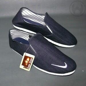 JUAL SEPATU JALAN ADIDAS, NIKE, & VANS MURAH BERKUALITAS