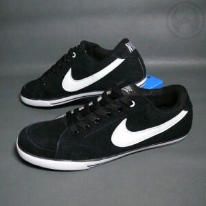 JUAL SEPATU JALAN ADIDAS, NIKE, & VANS MURAH BERKUALITAS