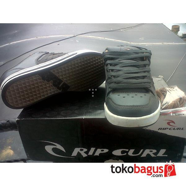 Sepatu ripcurl quartz