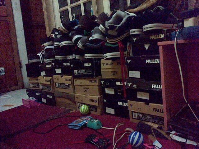 jual sepatu FALLEN bnyak type