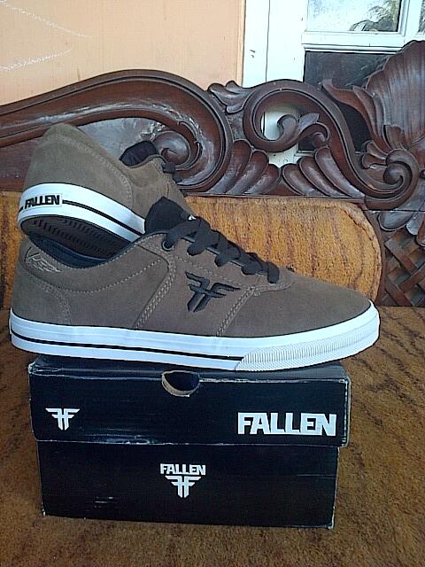 jual sepatu FALLEN bnyak type