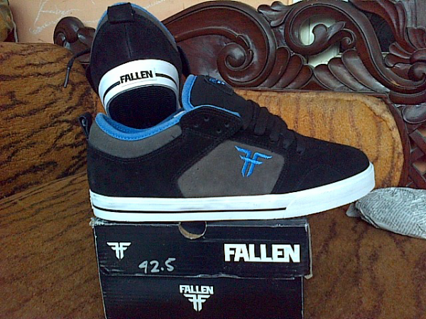 jual sepatu FALLEN bnyak type