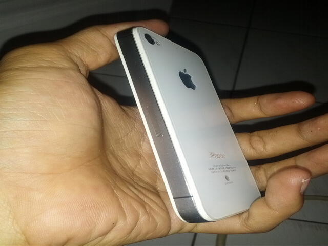 wts iphone 4s 16gb white / wtt galaxy note n7000