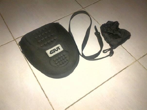 JUAL TANK BAG GIVI OVAL KECIL , LENGKAP SARUNG ..... JARANG PAKE MUYUUUSSSSSS