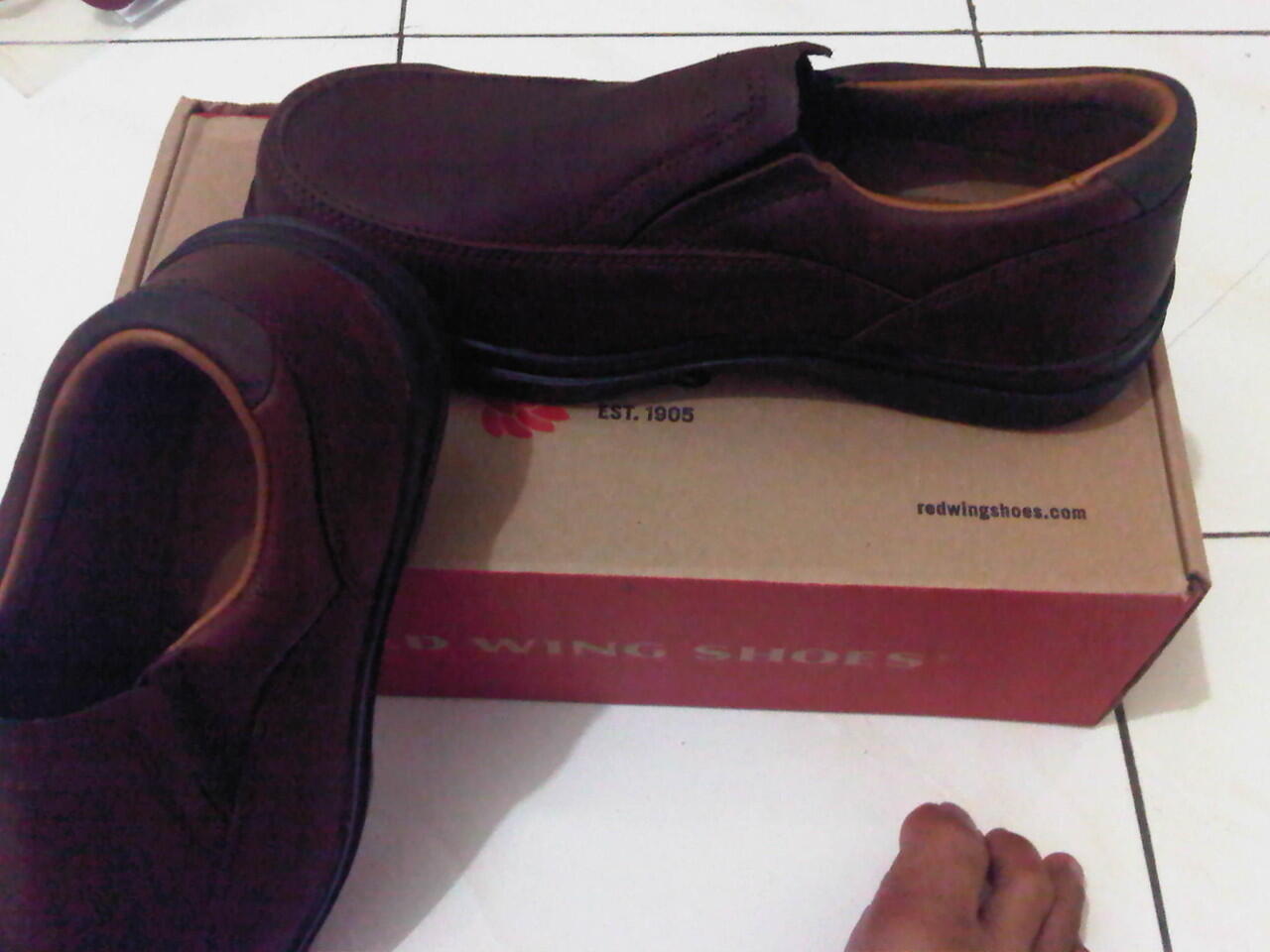 JUAL SEPATU RED WINGS "ORI" BNIB UKURAN 42 dan 43 WARNA COKLAT