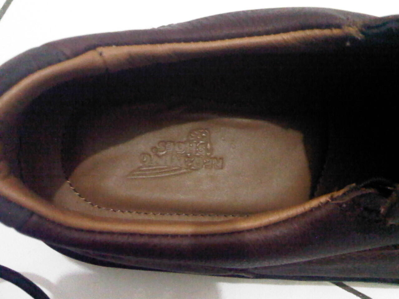 JUAL SEPATU RED WINGS "ORI" BNIB UKURAN 42 dan 43 WARNA COKLAT
