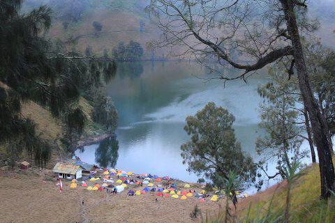 Ranu Kumbolo, surga dunia di timur Pulau jawa :D