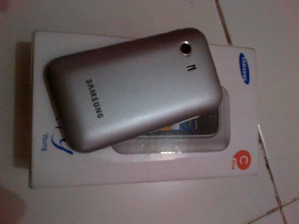 samsung galaxy young s5360 100% mulus
